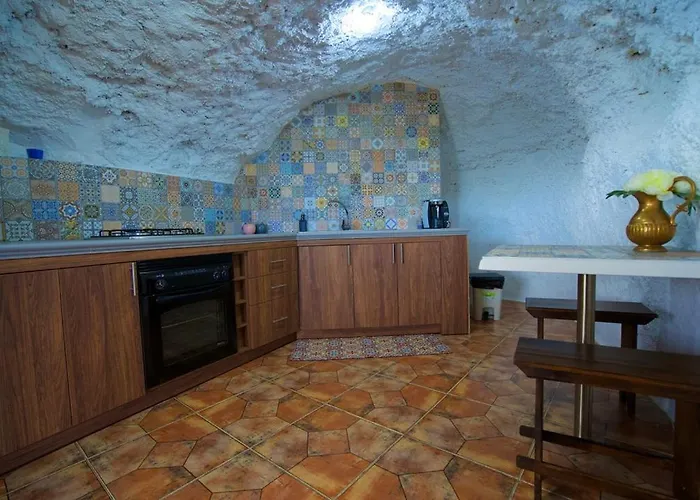 Casa Cueva La Herencia *